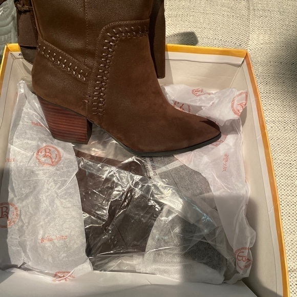 Bella Vita Brown Heel Boots NEW - Picture 7 of 8